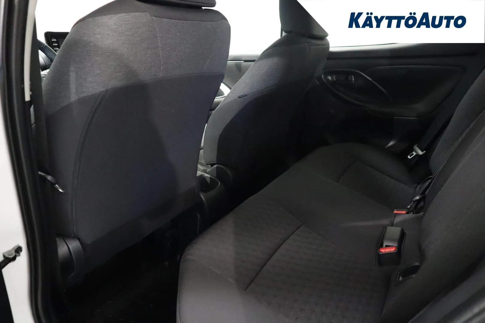 TOYOTA Yaris SYZ-792 carousel image