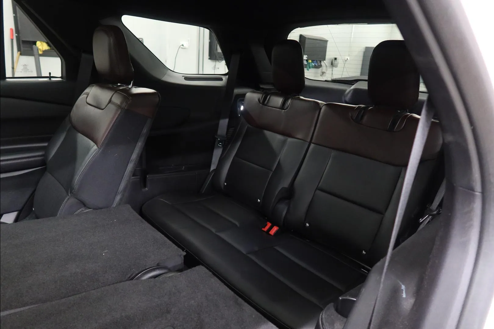 FORD Explorer XRZ-596 carousel image