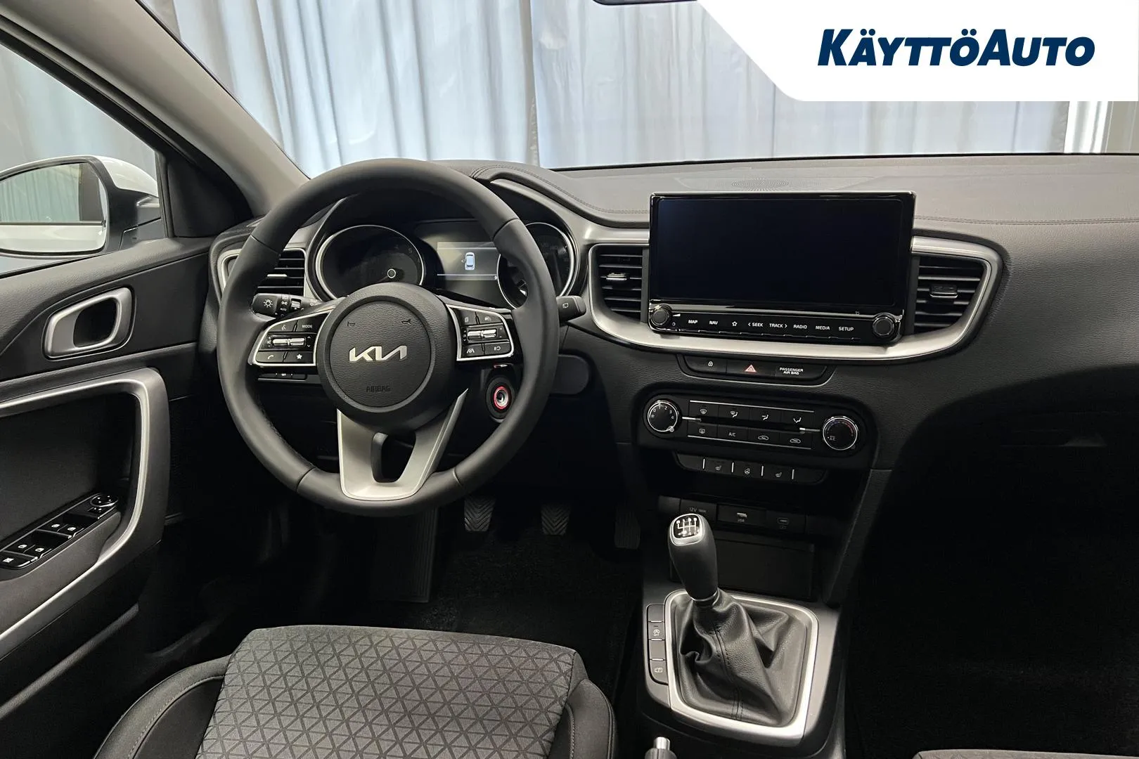 KIA Ceed JNP-891 carousel image