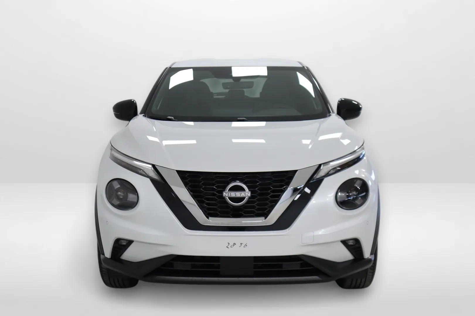 Nissan Juke RXE-744 carousel image