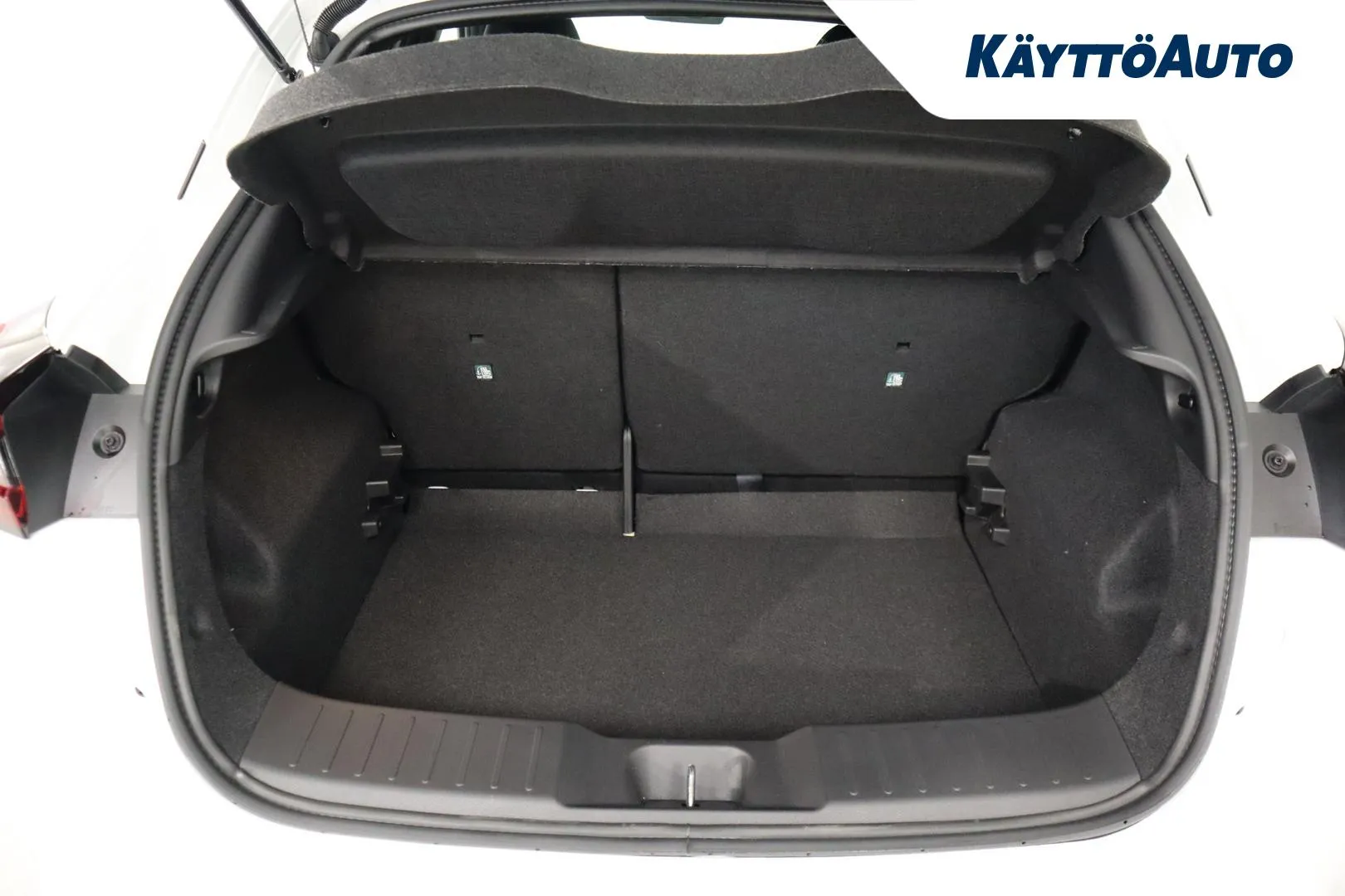 Nissan Juke RXE-744 carousel image