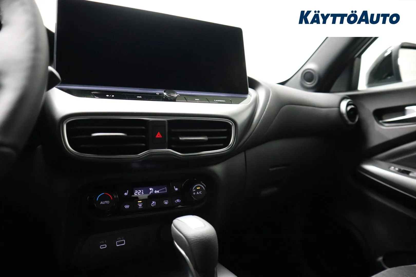 Nissan Juke RXE-744 carousel image