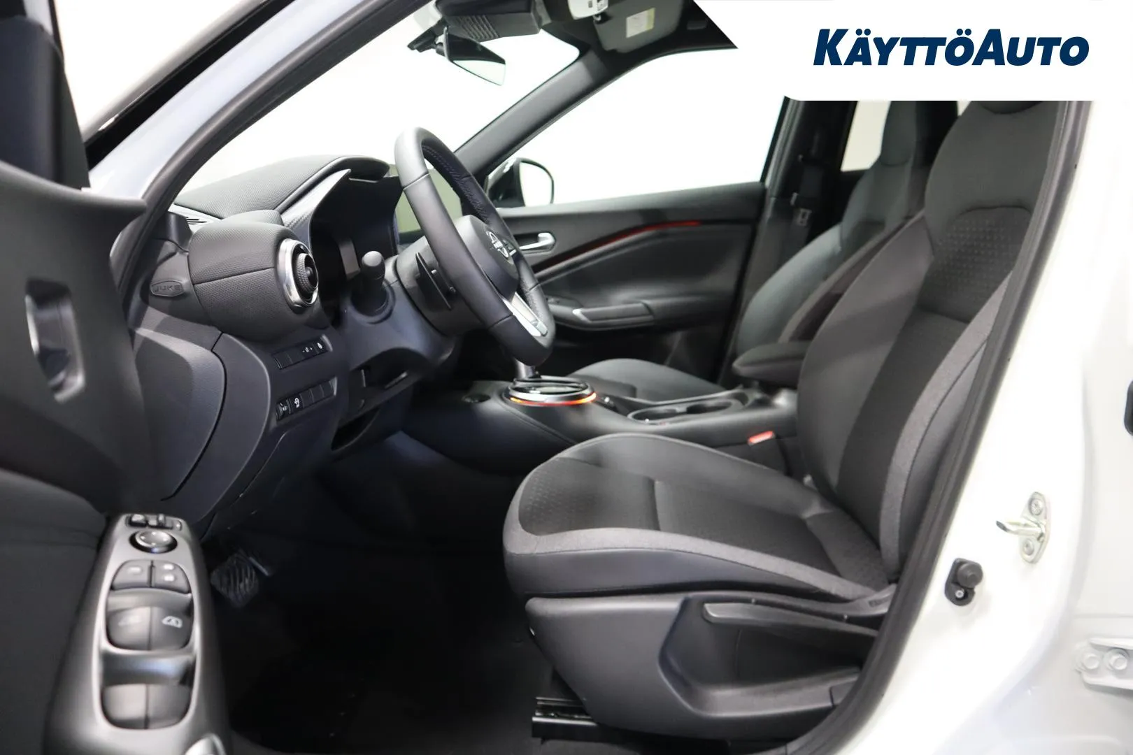 Nissan Juke RXE-744 carousel image