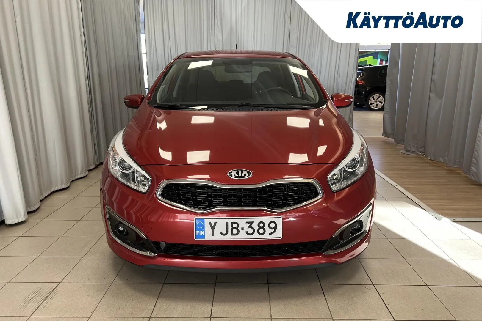 KIA cee'd YJB-389 carousel image