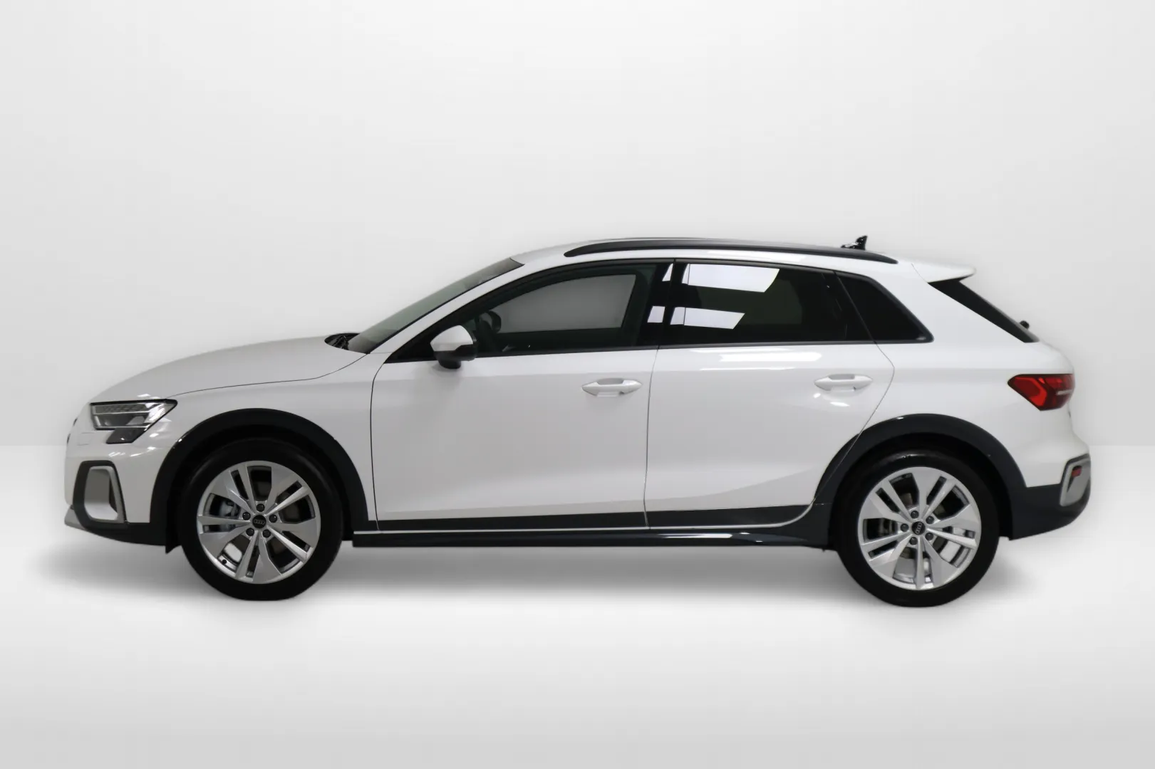 Audi A3 RXH-543 carousel image