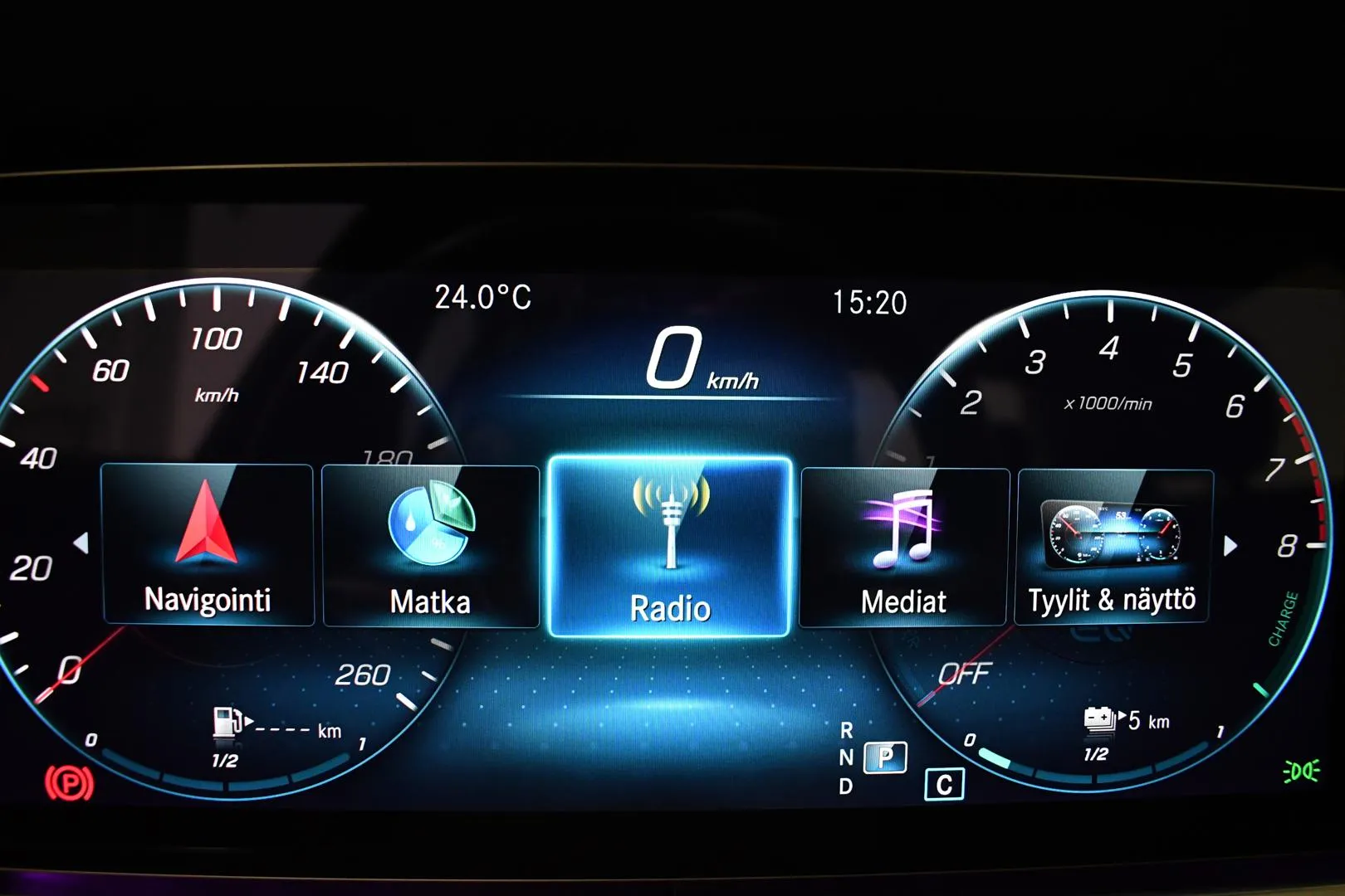 MERCEDES-BENZ E MOM-344 carousel image