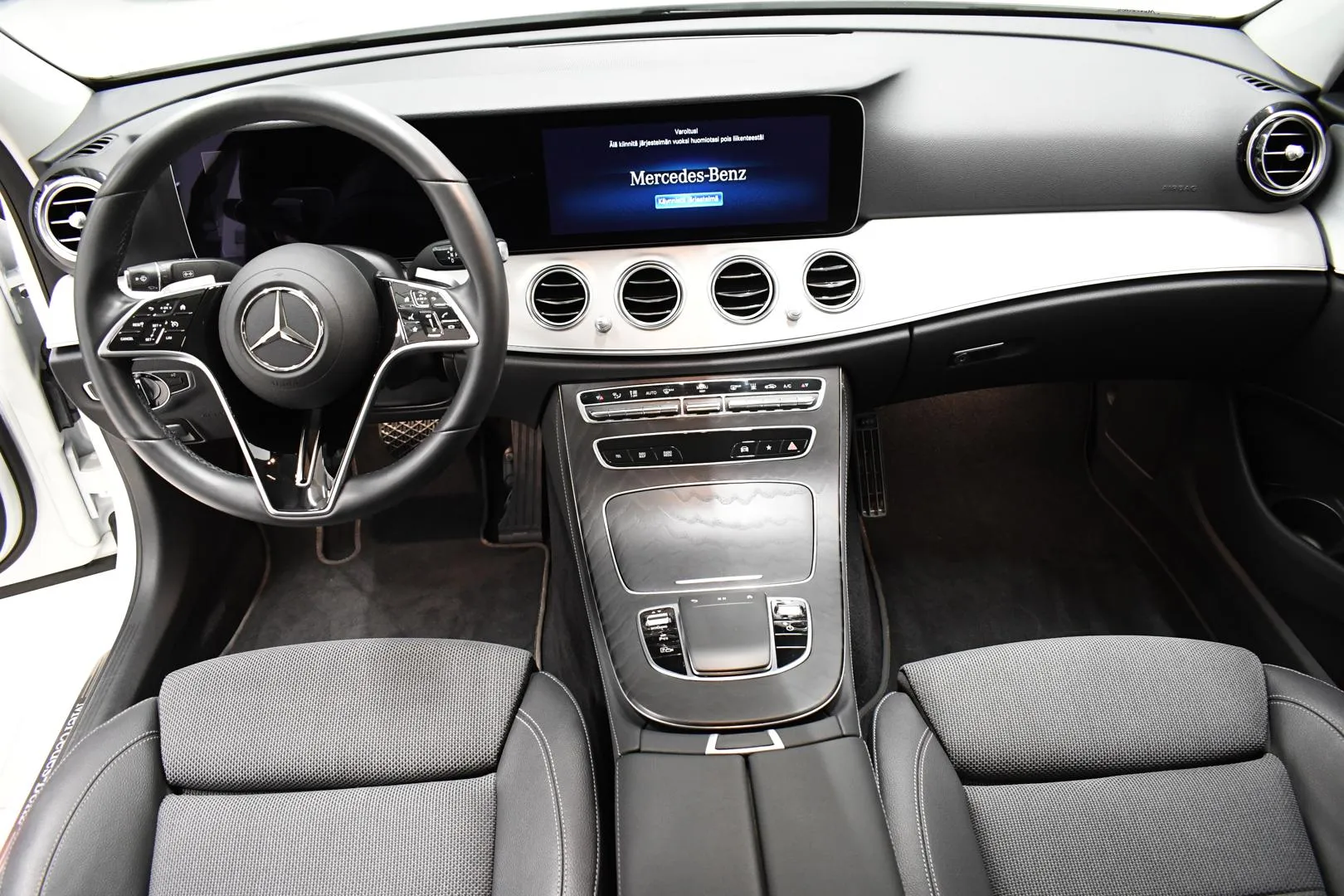 MERCEDES-BENZ E MOM-344 carousel image