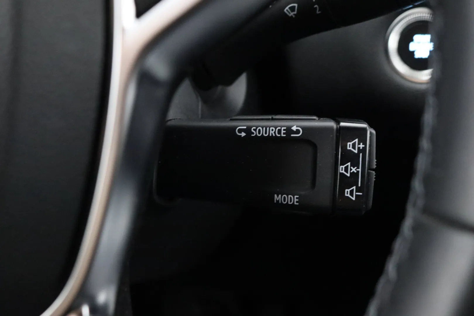 RENAULT Captur NMG-314 carousel image