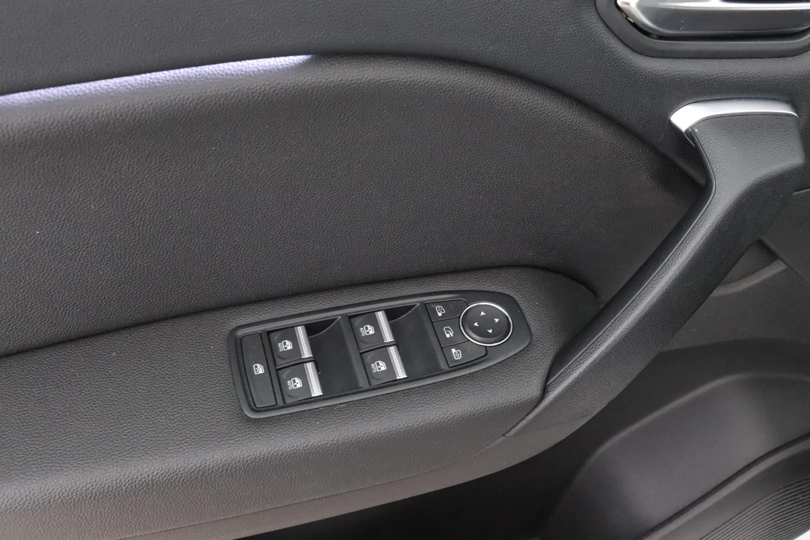 RENAULT Captur NMG-314 carousel image