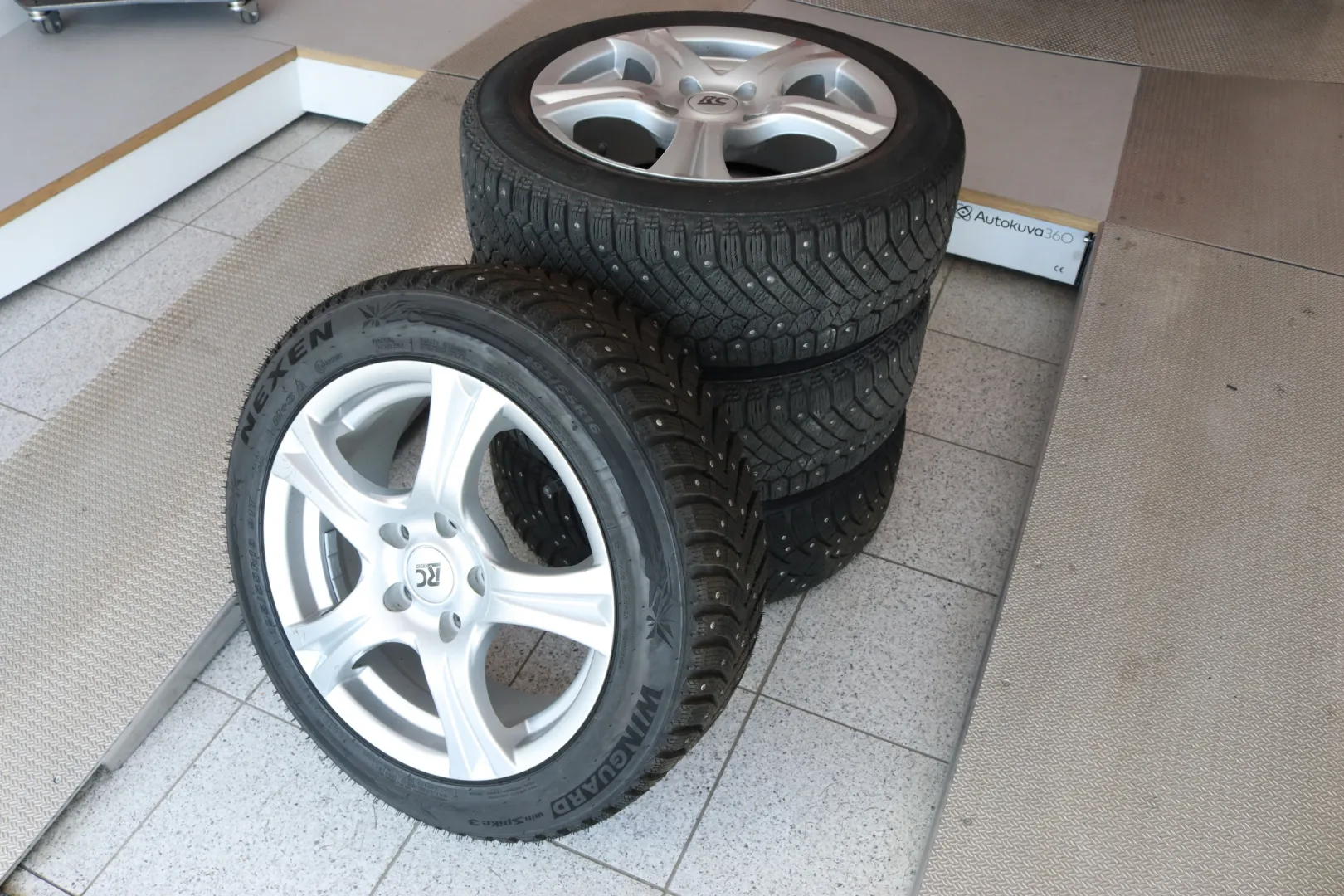 HONDA CR-Z JNH-896 carousel image