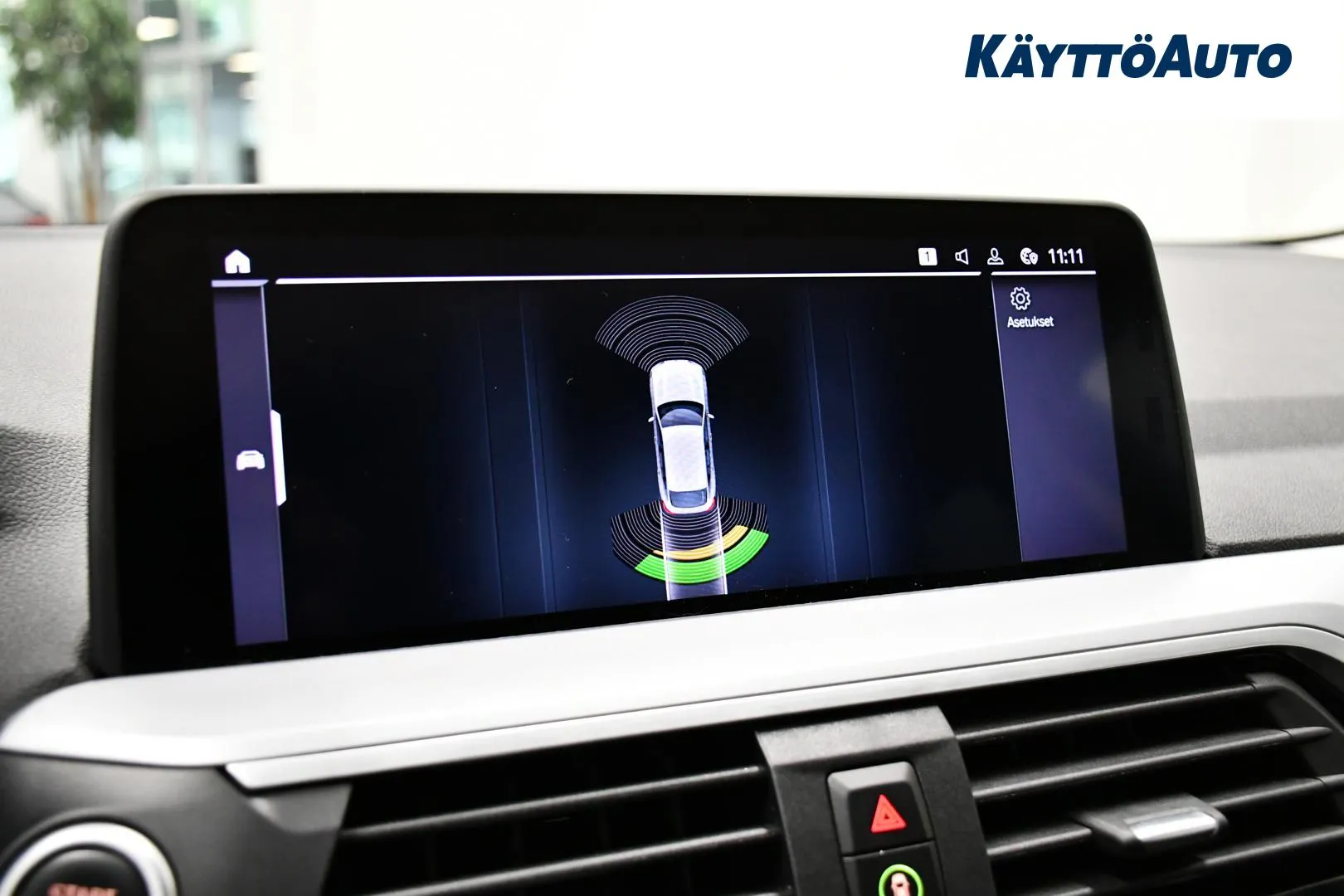 BMW X4 OZA-550 carousel image