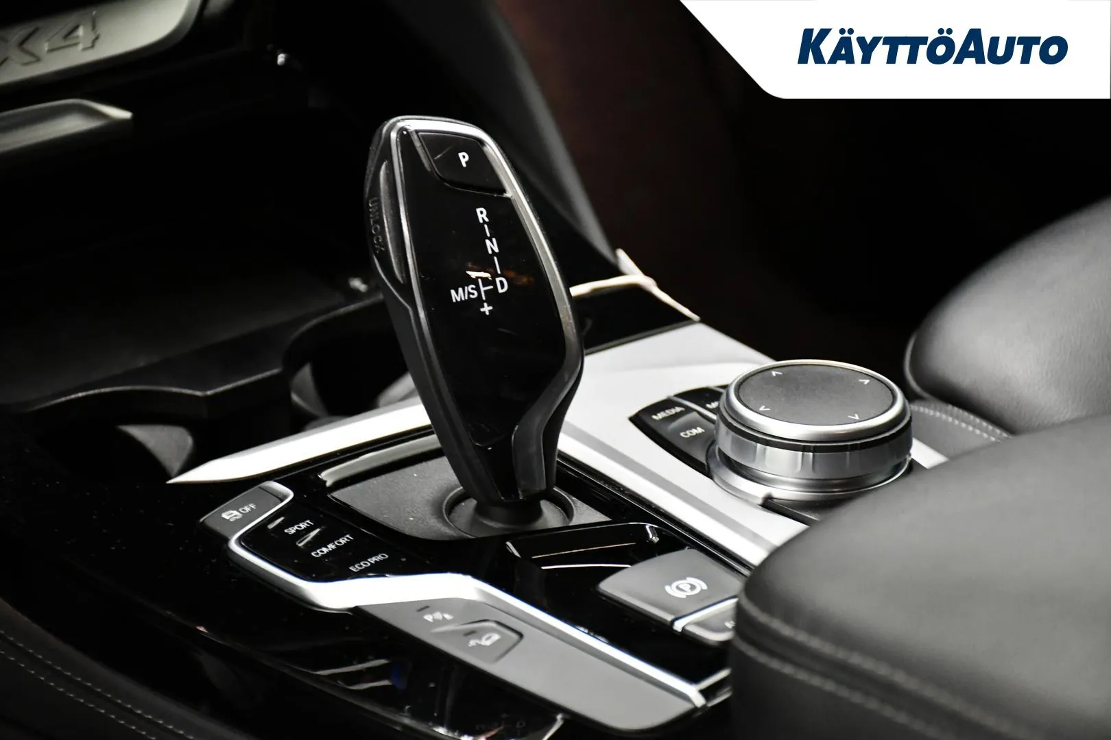 BMW X4 OZA-550 carousel image