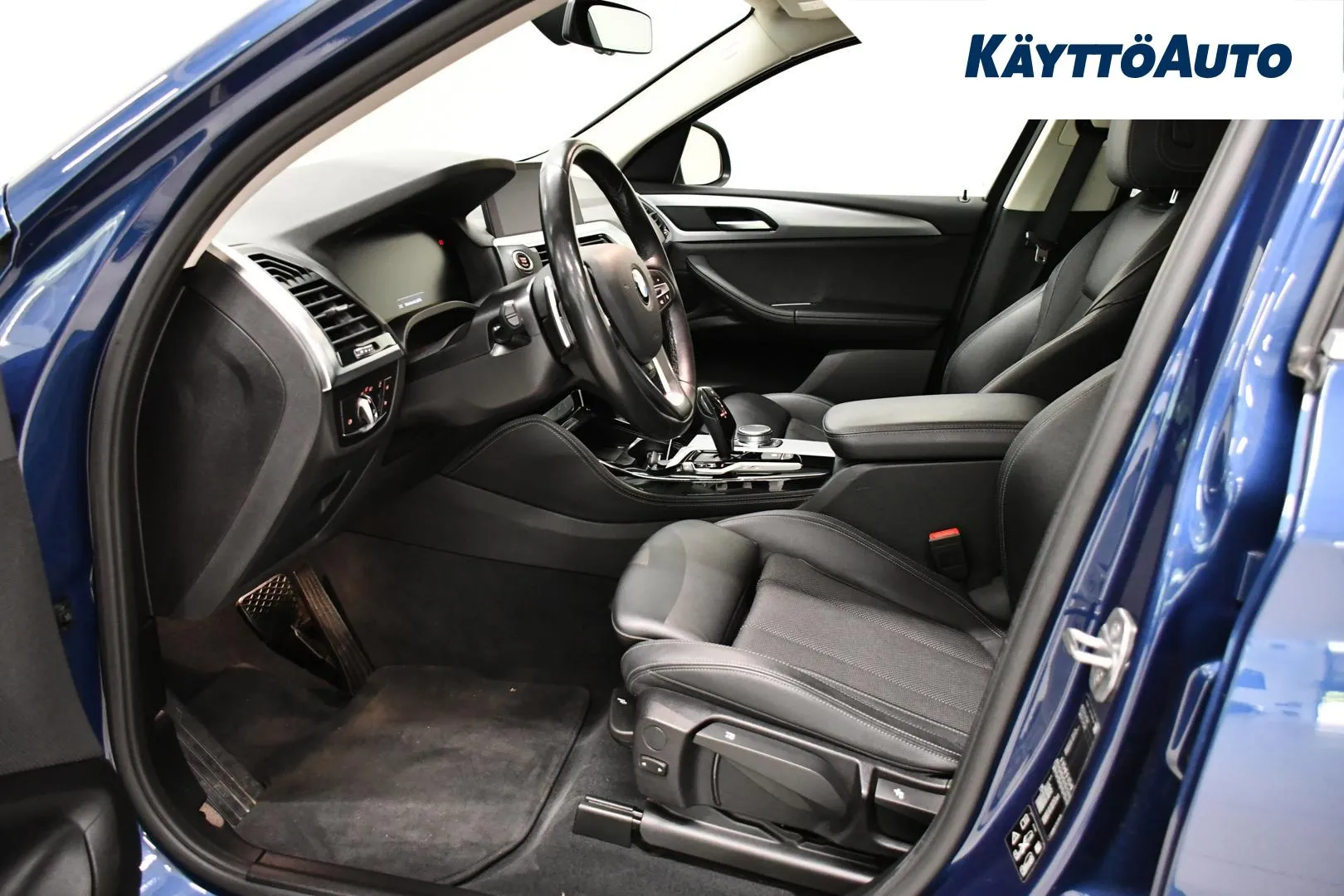 BMW X4 OZA-550 carousel image