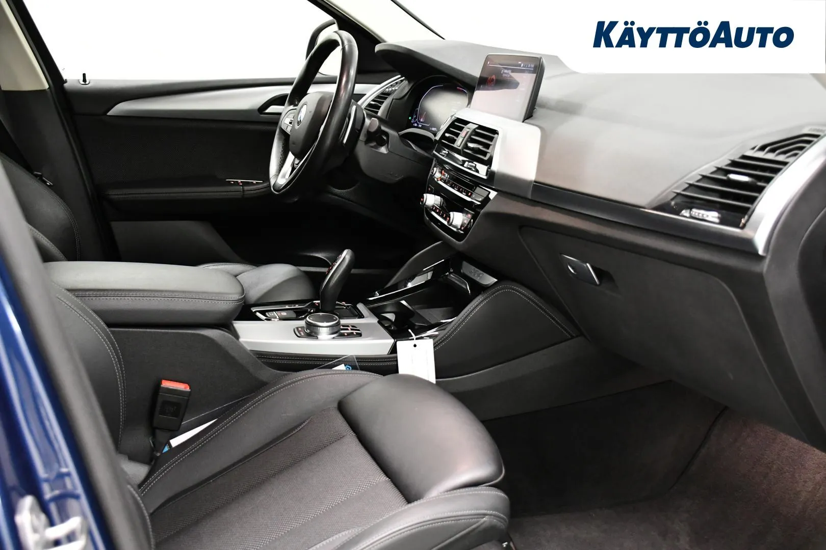 BMW X4 OZA-550 carousel image