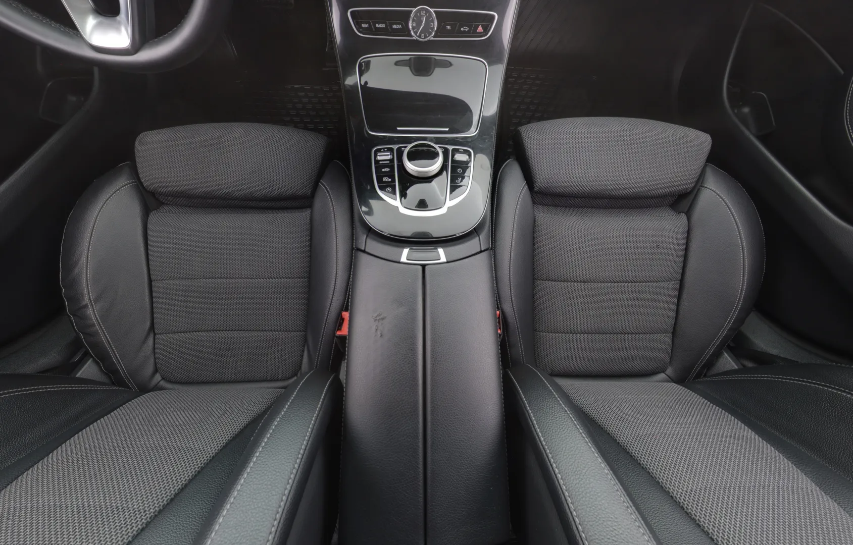 MERCEDES-BENZ E IZE-329 carousel image