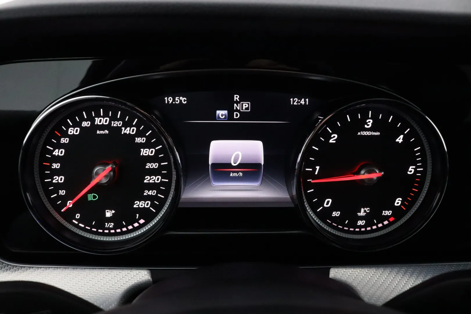MERCEDES-BENZ E IZE-329 carousel image