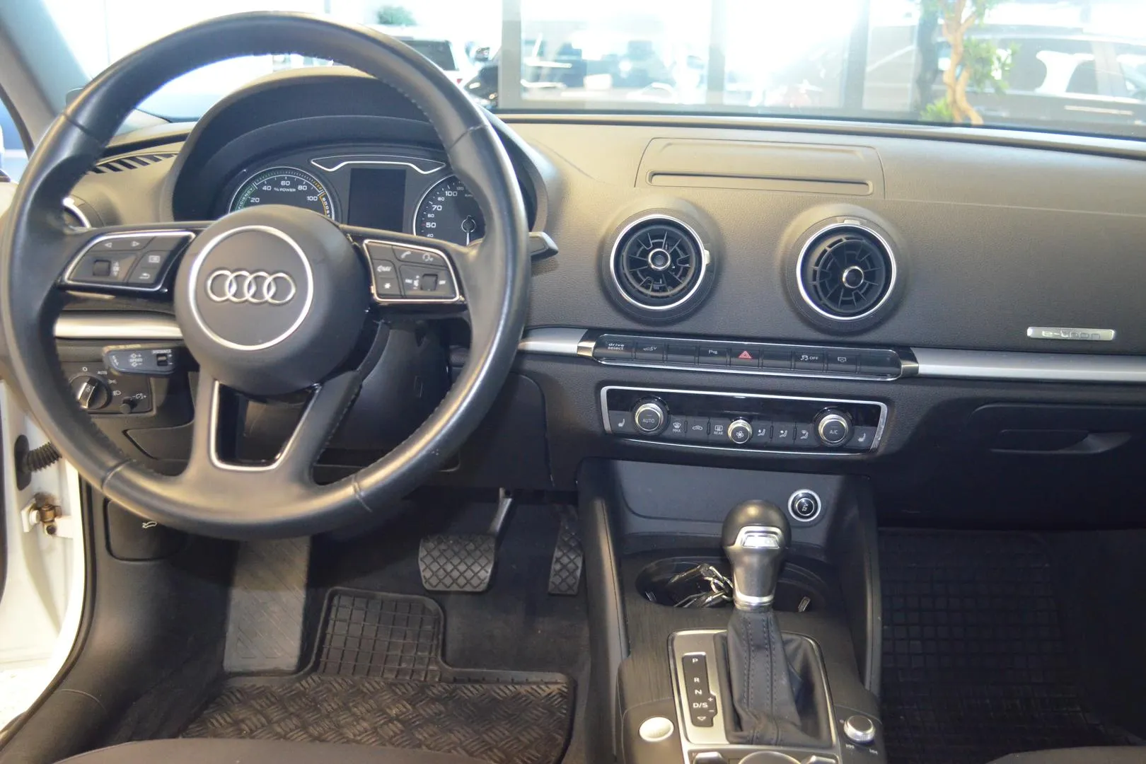 AUDI A3 CRF-894 carousel image