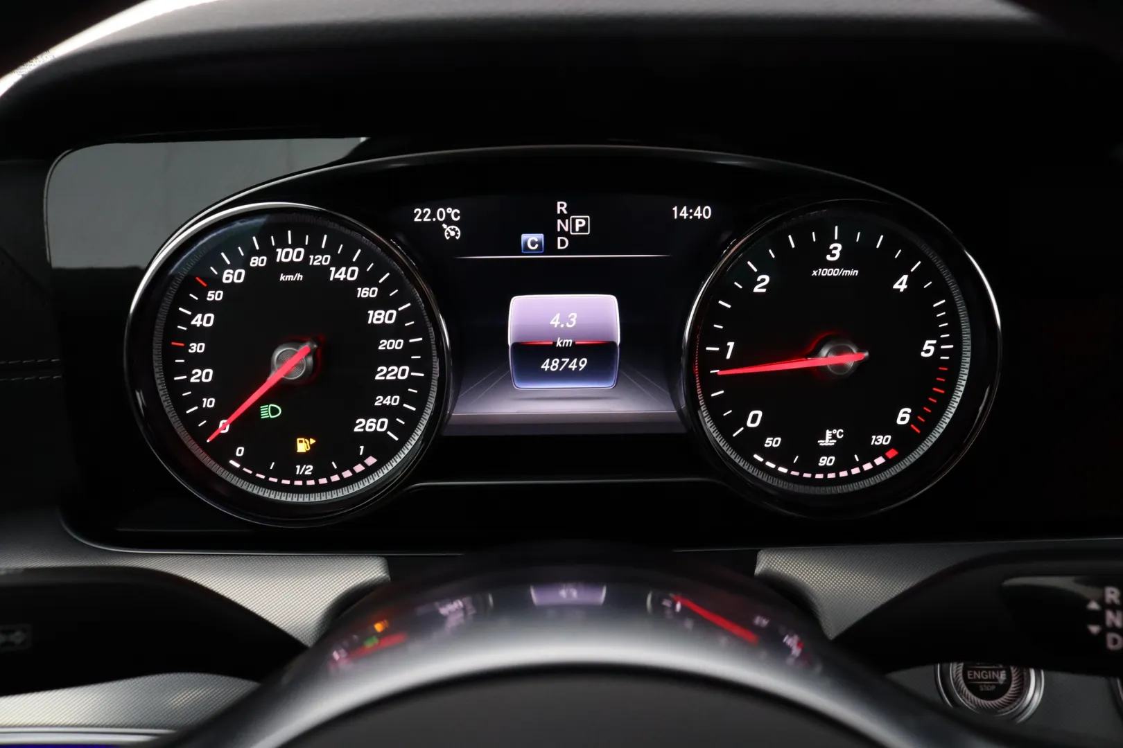 MERCEDES-BENZ E GNF-495 carousel image
