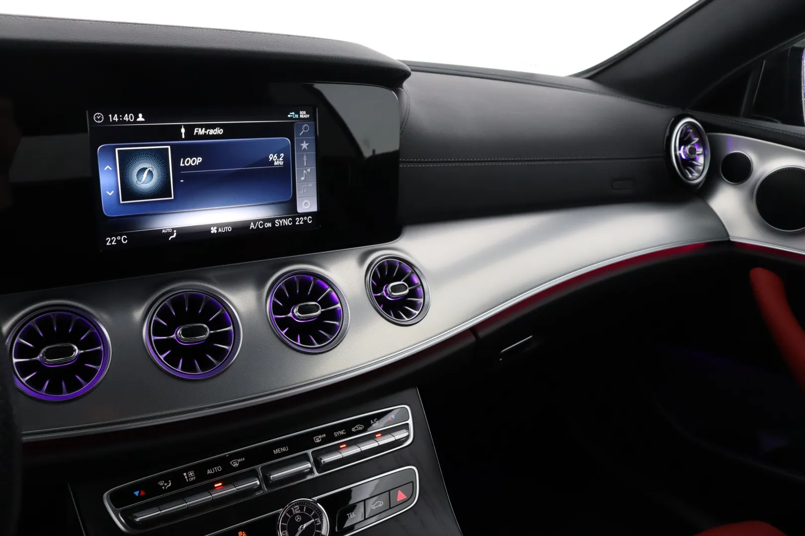 MERCEDES-BENZ E GNF-495 carousel image