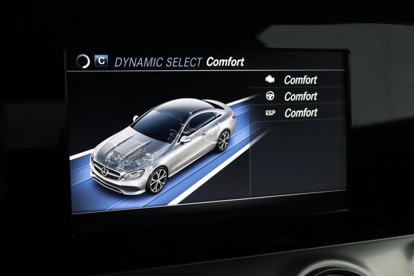 MERCEDES-BENZ E GNF-495 carousel image
