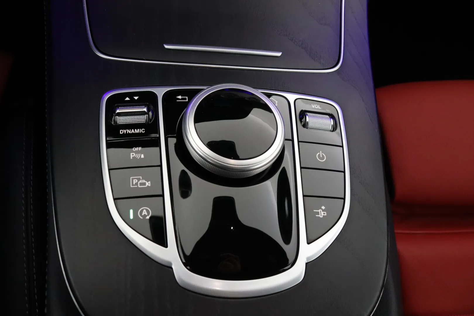 MERCEDES-BENZ E GNF-495 carousel image