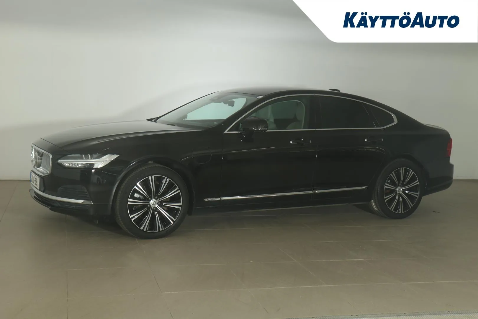 VOLVO S90 ZOE-681 carousel image