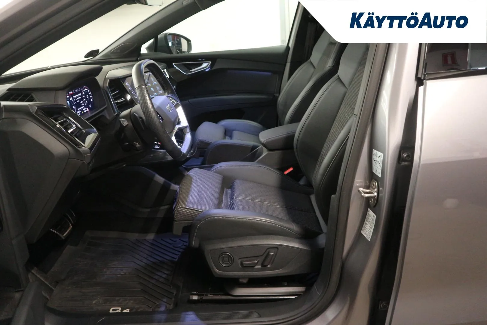 AUDI Q4 e-tron NNC-674 carousel image