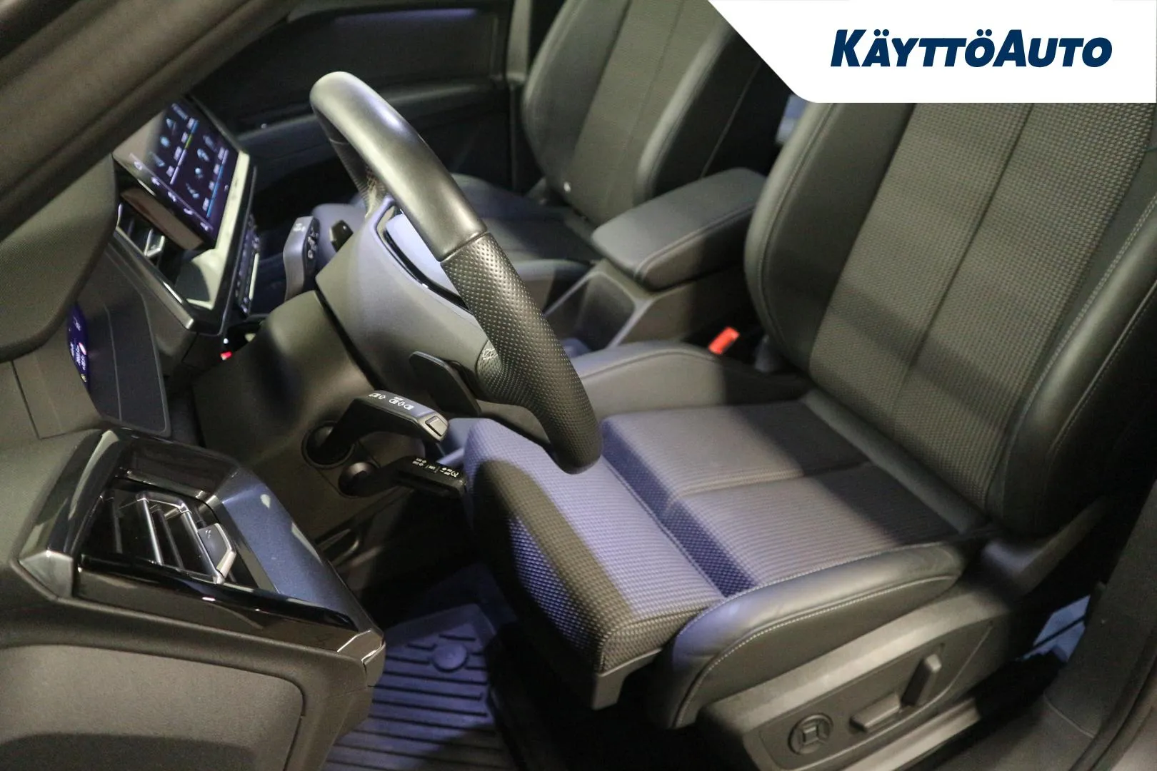 AUDI Q4 e-tron NNC-674 carousel image