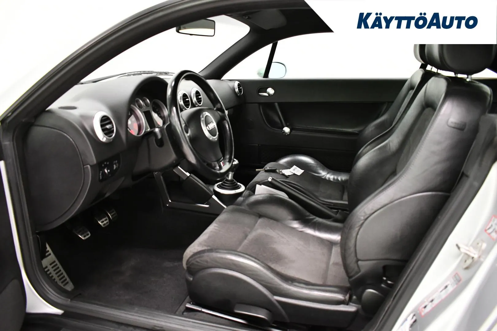 AUDI TT KRE-370 carousel image