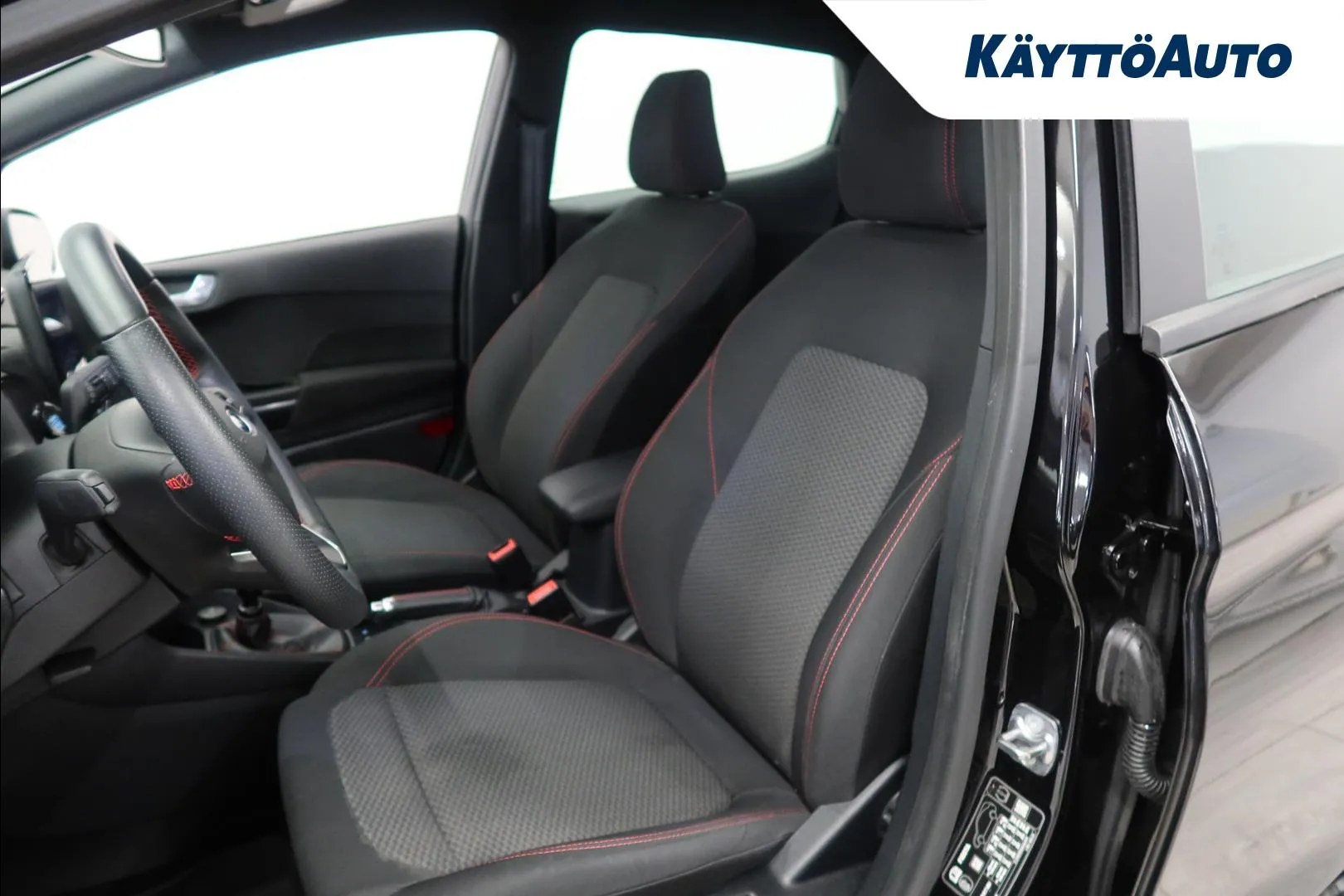FORD Fiesta GOA-652 carousel image
