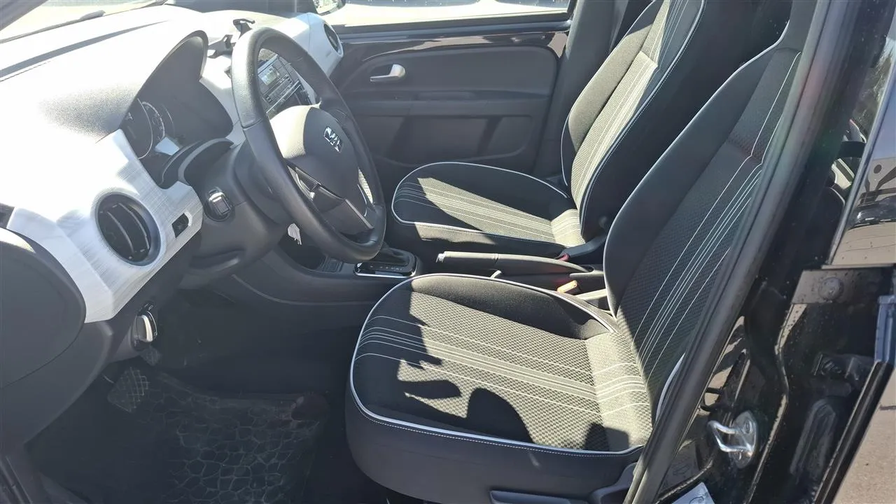 SEAT Mii electric CPF-725 carousel image
