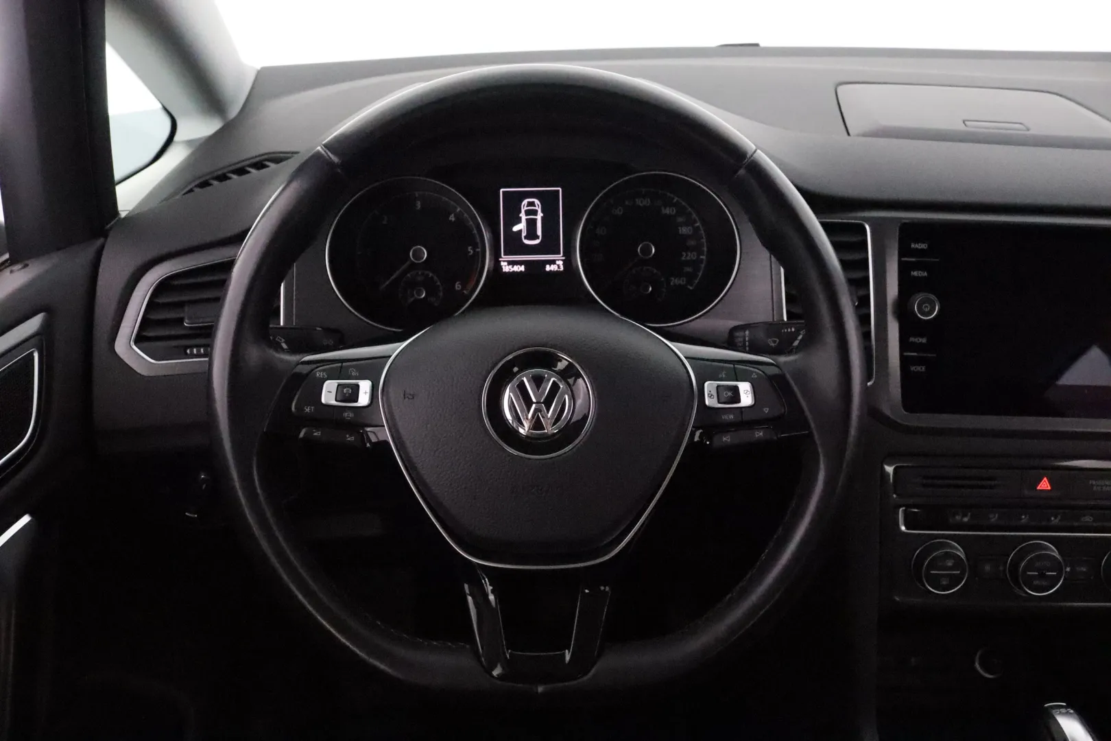 Volkswagen Golf Sportsvan IOL-276 carousel image