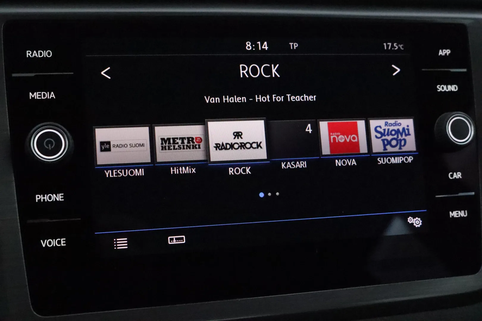 Volkswagen Golf Sportsvan IOL-276 carousel image