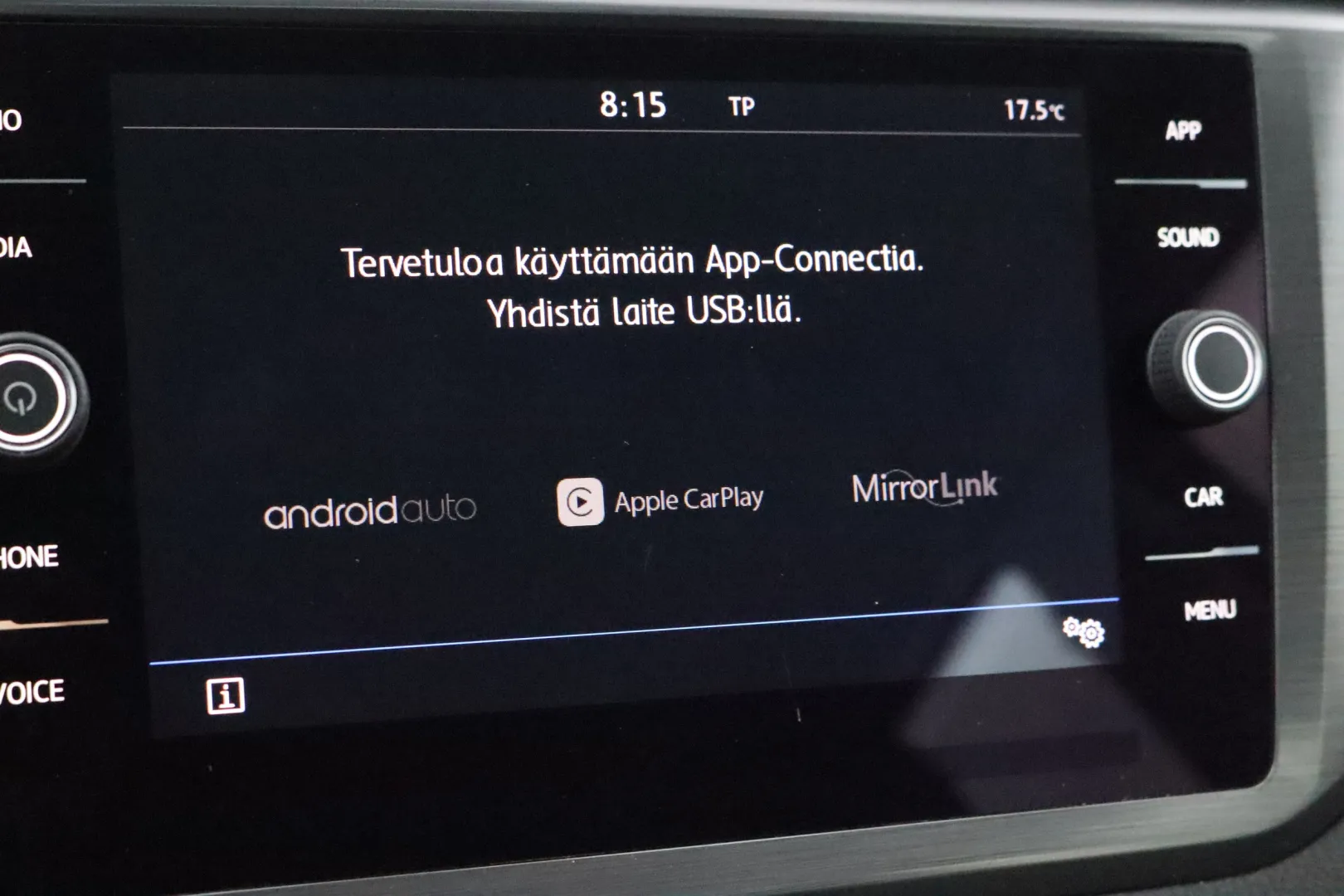 Volkswagen Golf Sportsvan IOL-276 carousel image