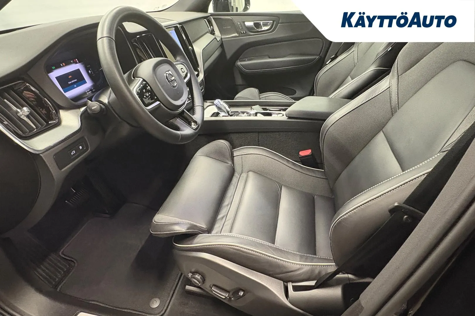 VOLVO XC60 XSV-778 carousel image