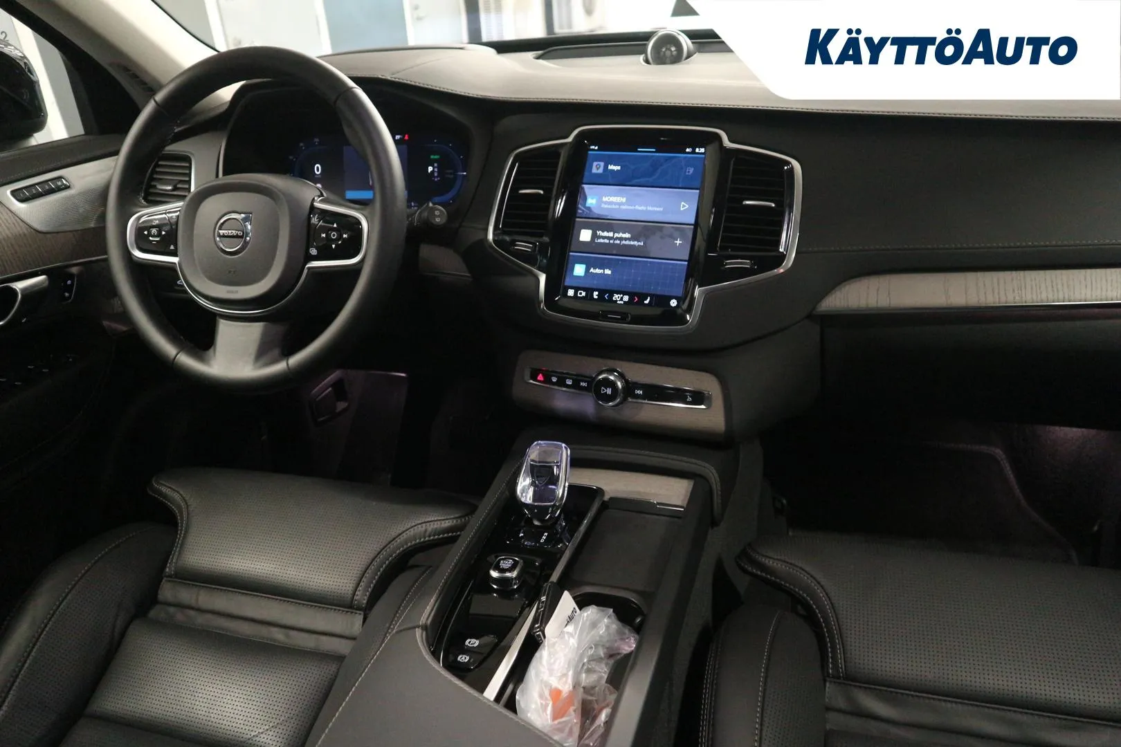 VOLVO XC90 ZPC-140 carousel image