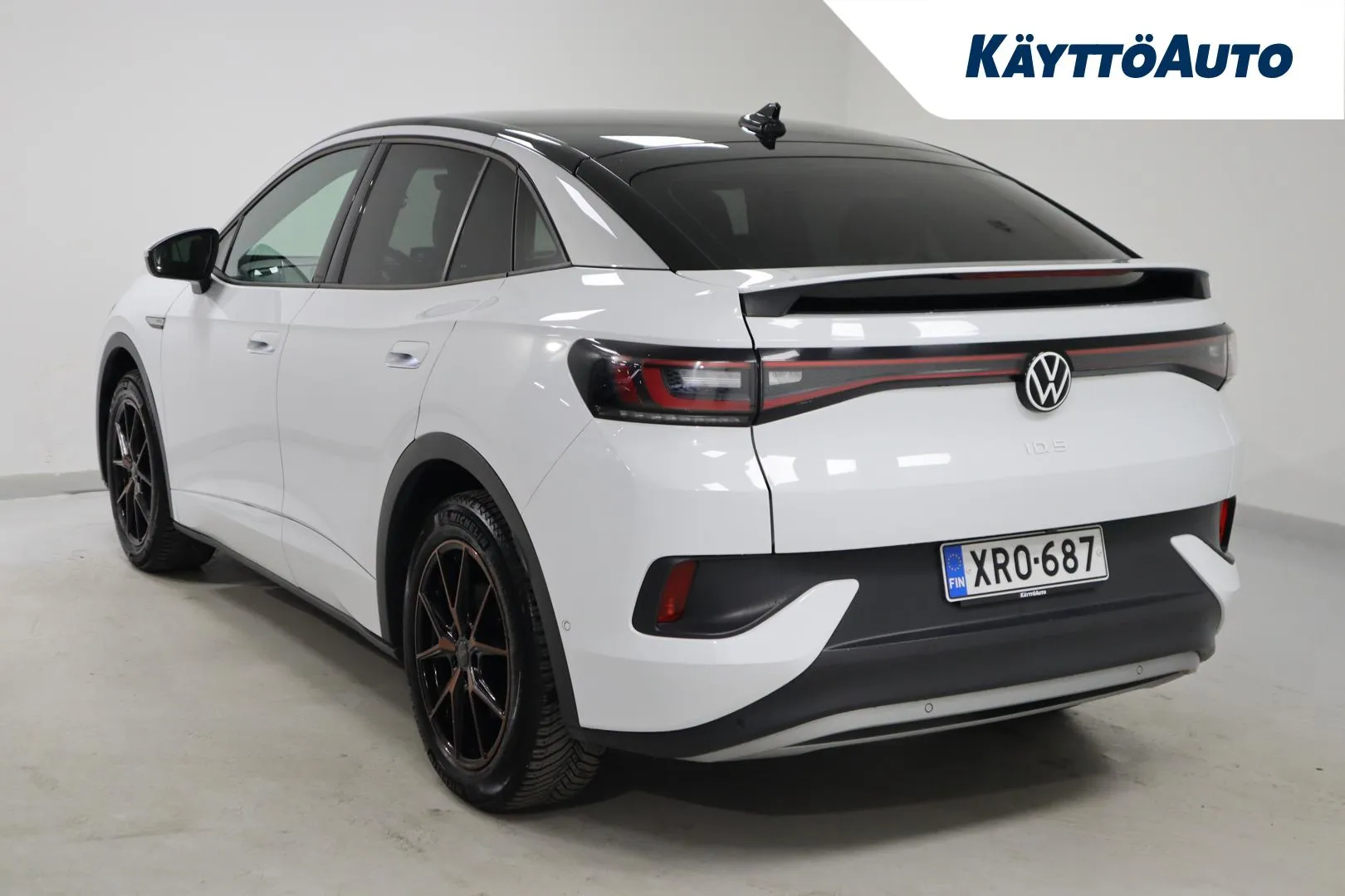 VOLKSWAGEN ID.5 XRO-687 carousel image
