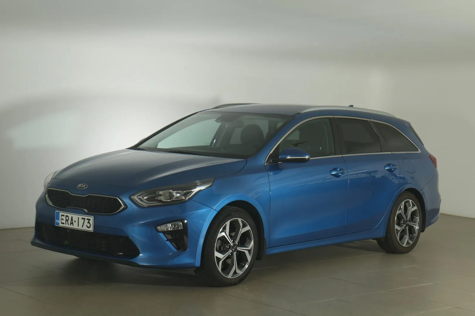 KIA Ceed ERA-173 carousel image