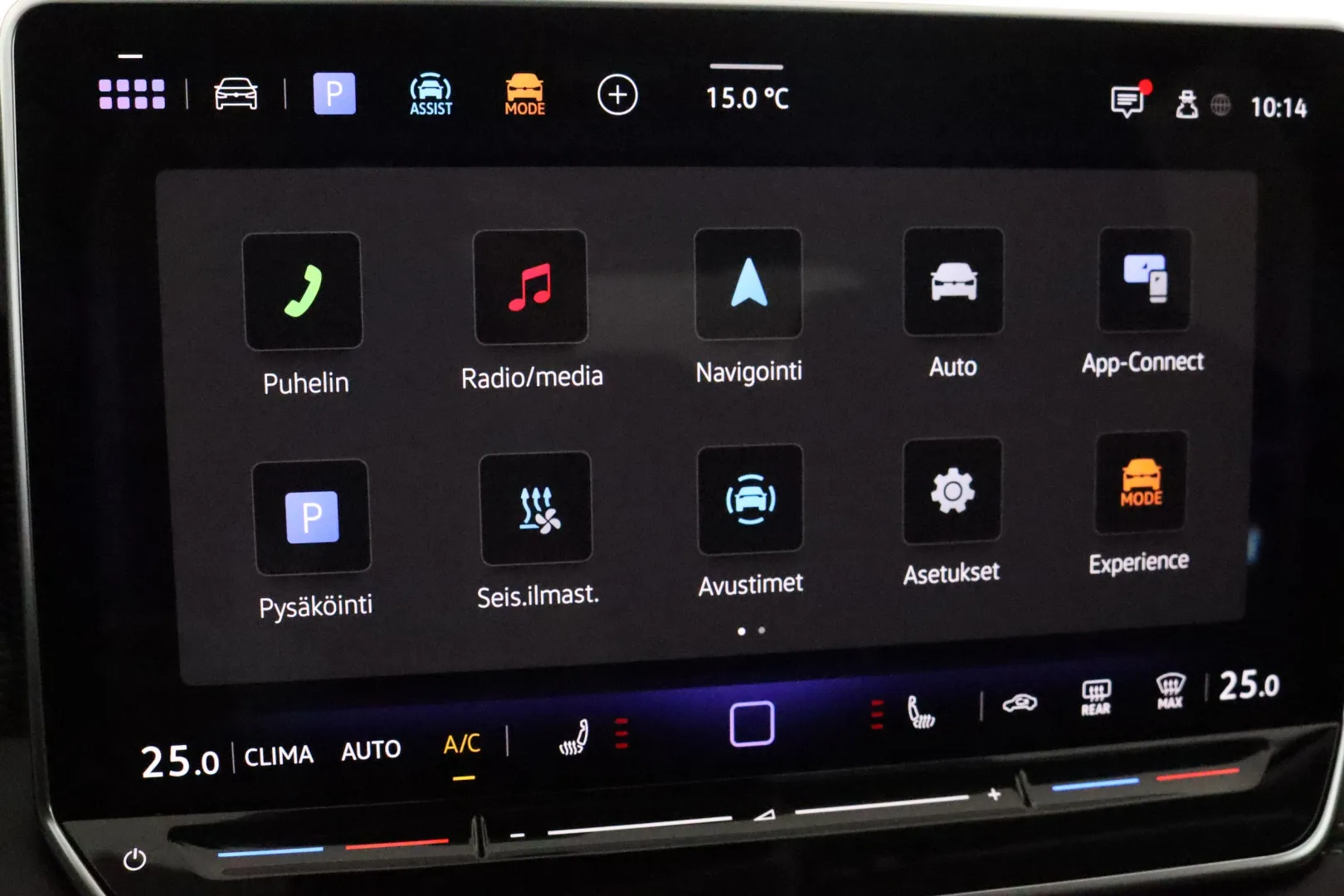 VOLKSWAGEN Tiguan ZPE-235 carousel image