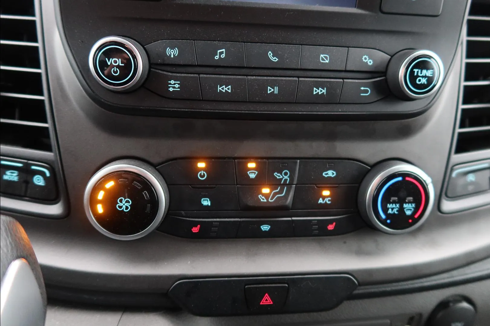 FORD Transit MRC-941 carousel image