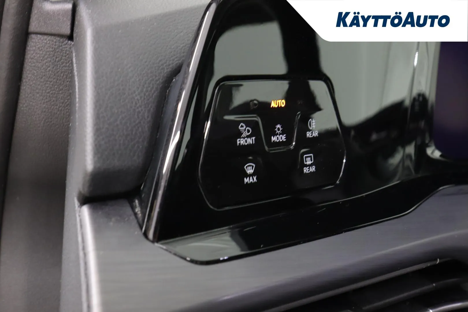 VOLKSWAGEN Golf ESX-987 carousel image