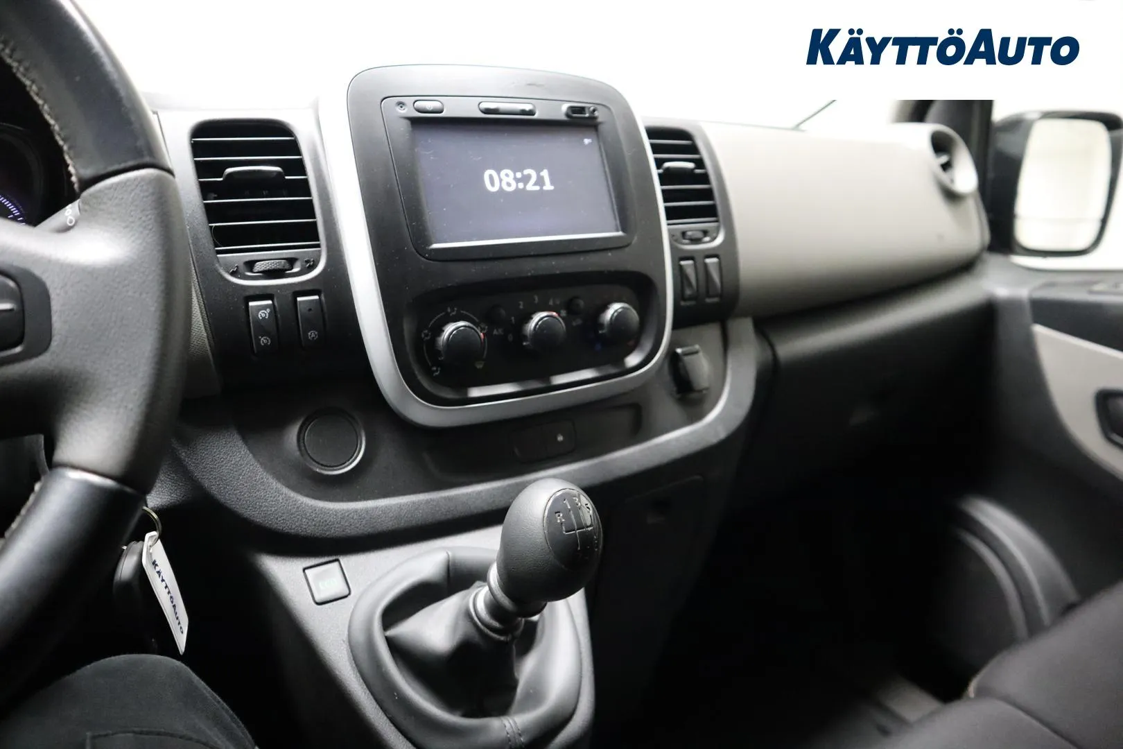 RENAULT Trafic RUC-511 carousel image