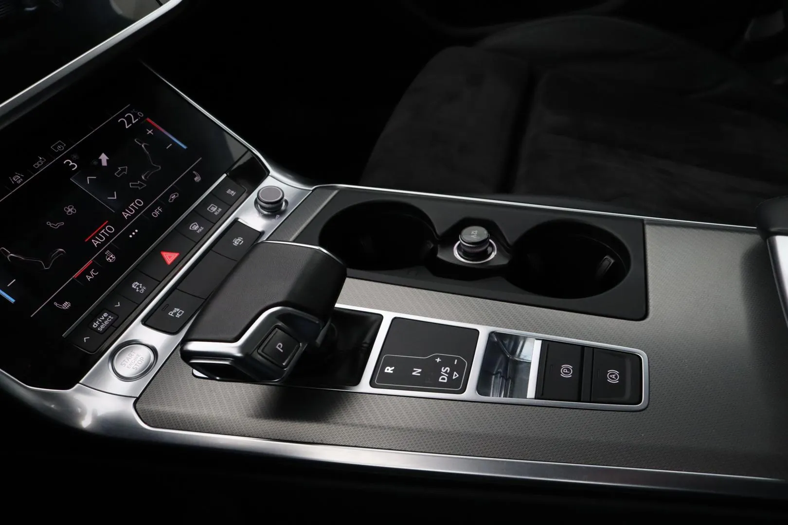 AUDI A6 IOM-311 carousel image