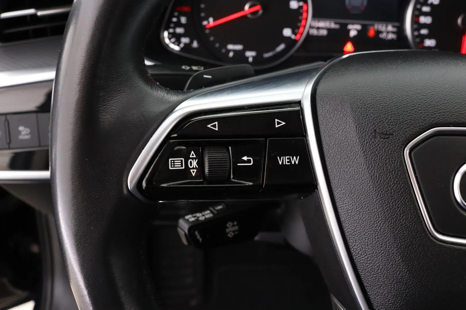 AUDI A6 IOM-311 carousel image