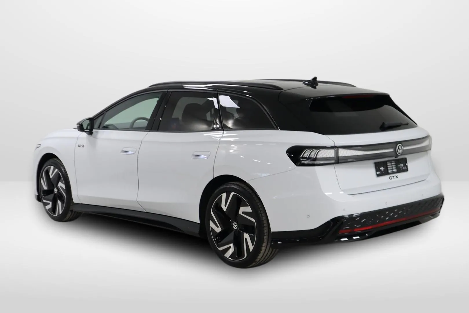 Volkswagen ID.7 EVJ-449 carousel image