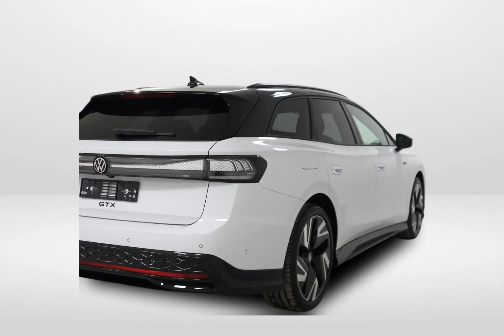 Volkswagen ID.7 EVJ-449 carousel image