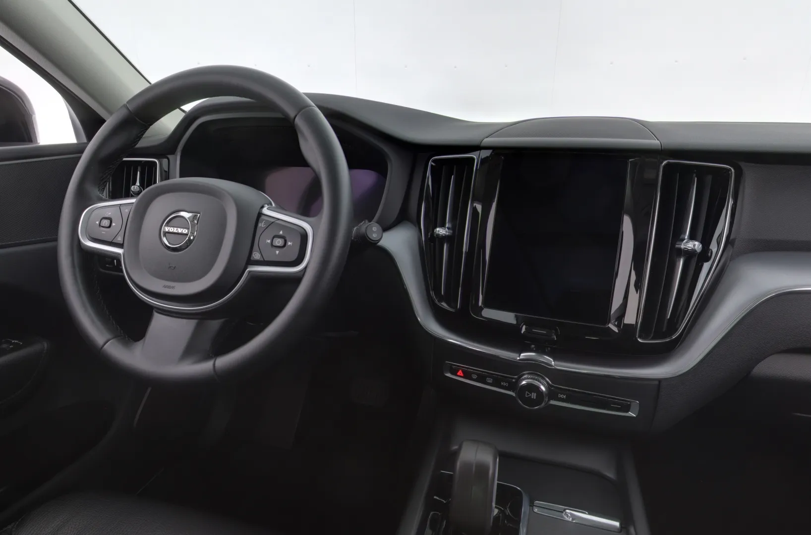 VOLVO XC60 FSH-293 carousel image