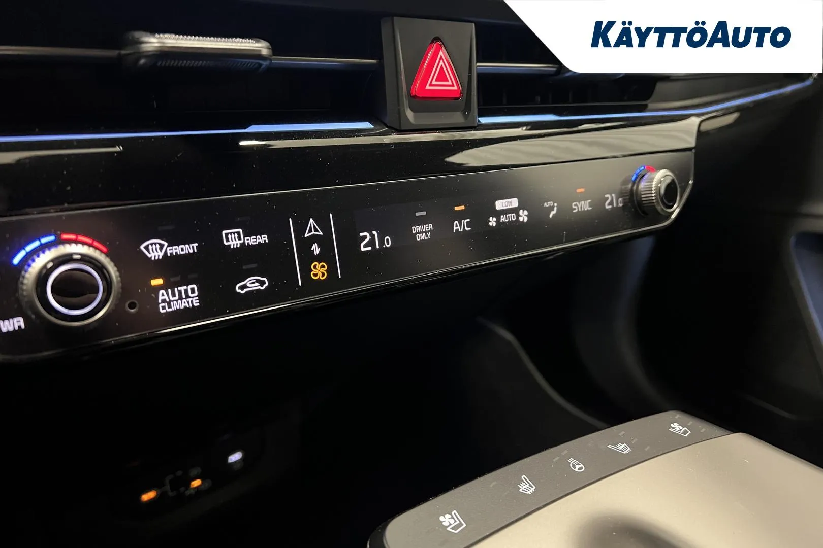Kia EV6 FRY-692 carousel image