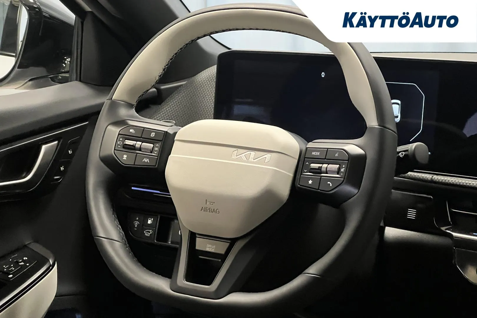 Kia EV6 FRY-692 carousel image