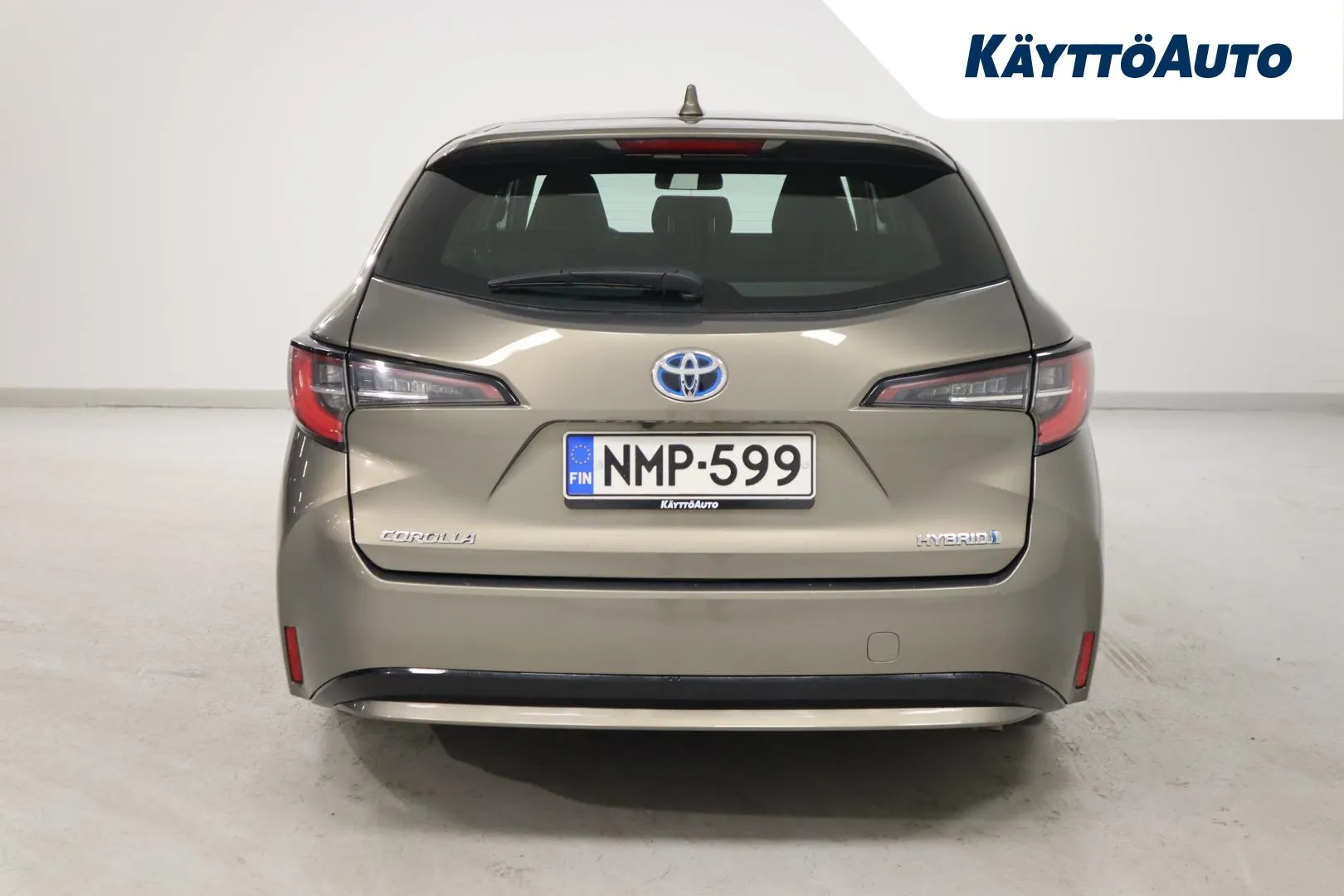 Toyota Corolla NMP-599 carousel image